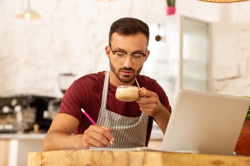 Bisa Dicoba! 7 Usaha Minuman Kekinian Modal Kecil